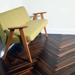 V4 Dark Smoked strip oak herringbone