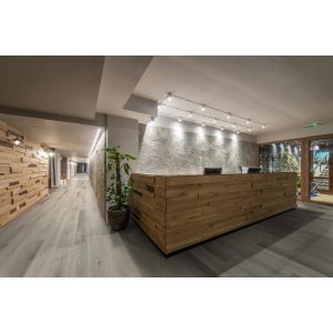 Luvanto pace wood effect Misty Elm - Deep Emboss Bevelled Edge